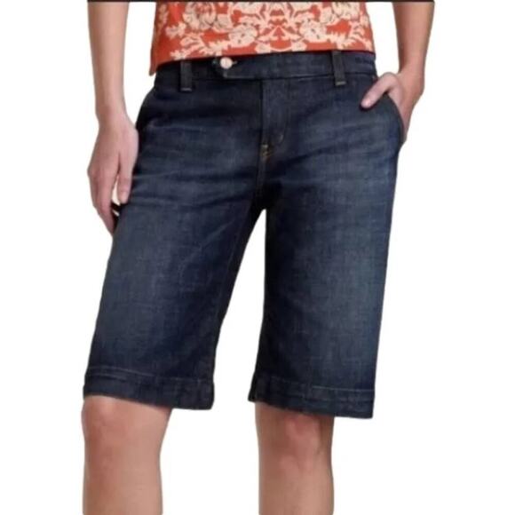 Citizen of Humanity Bermuda Denim Women's Shorts Flat Front Rolled Hem Size 26 - Picture 1 of 7